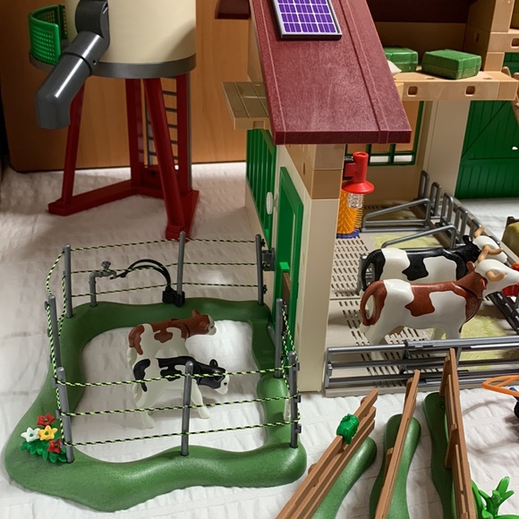 Large Country Barn w/Silo 5119 by Playmobil - Complete - Family Farm - Picture 4 of 17